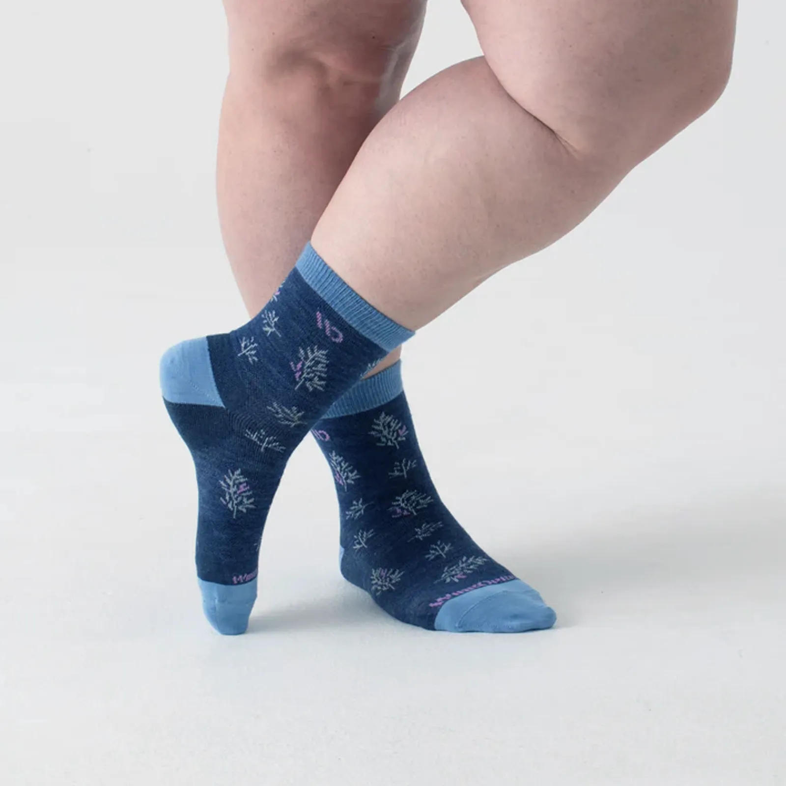Darn Tough Wide Open Foliage Lightweight Crew Sock (Women) - Denim